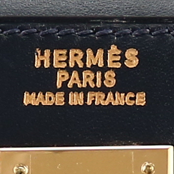 Hermès  Kelly 35 cm handbag  in blue box leather - Detail D2