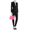 Hermès  Kelly 35 cm handbag  in pink epsom leather - Detail D2 thumbnail
