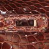 Bolso de mano Hermès  Kelly 20 cm en cocodrilo porosus marrón - Detail D5 thumbnail