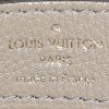 Bolso de mano Louis Vuitton  Stellar en cuero mahina color topo - Detail D4 thumbnail