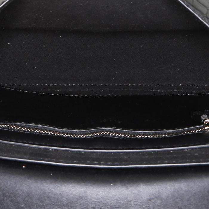 Givenchy   shoulder bag  in black leather - Detail D2