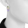 Dior Diorama Précieuse earrings in yellow gold, amethyst and emerald - Detail D1 thumbnail