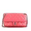 Bolso de mano Chanel  Timeless en charol acolchado rosa - 360 thumbnail