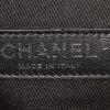 Sac à main Chanel  Timeless en cuir verni matelassé rose - Detail D4 thumbnail