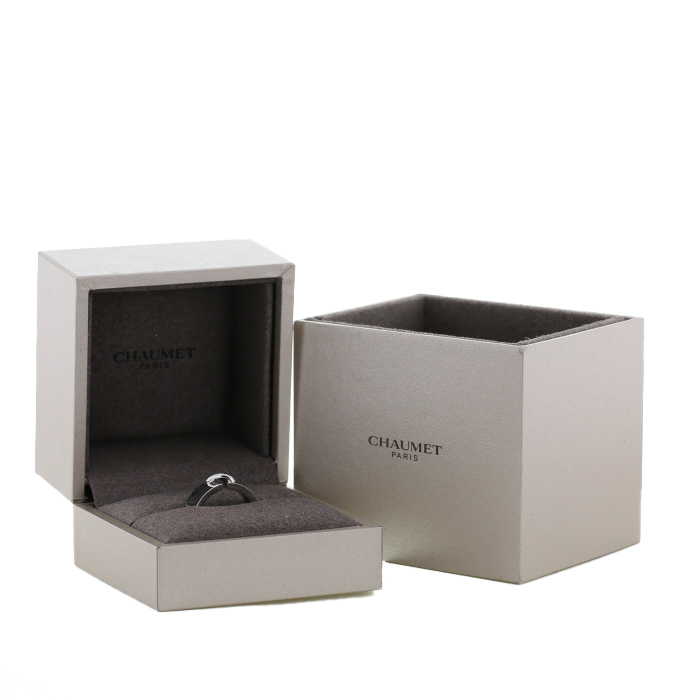 Chaumet Lien medium model ring in white gold and diamonds - Detail D2