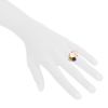 Bague Chanel Mademoiselle en or rose, pierres de couleurs et perle de culture - Detail D1 thumbnail