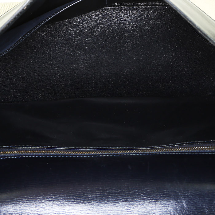 Bolso de mano Hermès  Kelly 32 cm en lona beige y cuero box azul marino - Detail D3