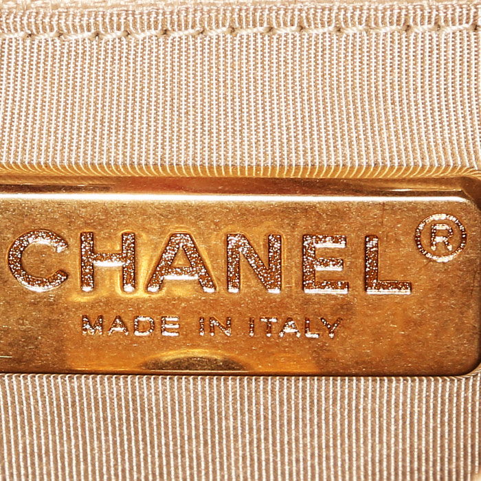 Sac à main Chanel   en python beige - Detail D3