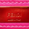 Bolso bandolera Fendi  Mini Peekaboo en cuero rosa - Detail D4 thumbnail