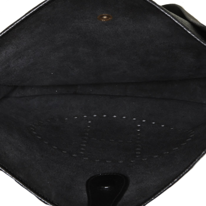 Sac bandoulière Hermès  Evelyne moyen modèle  en cuir Fjord noir - Detail D3