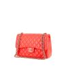 Bolso bandolera Chanel  Timeless Jumbo en cuero acolchado rojo - 00pp thumbnail