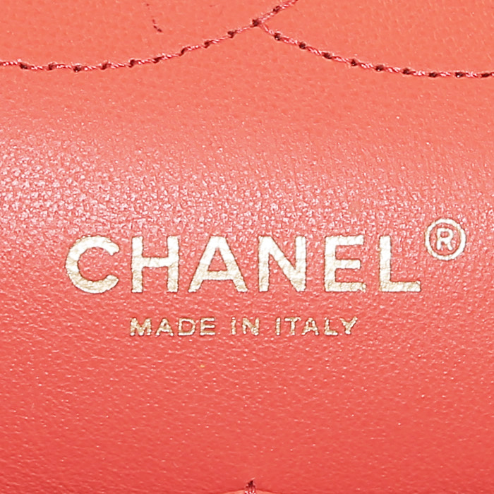 Borsa a tracolla Chanel  Timeless Jumbo in pelle trapuntata rossa - Detail D4
