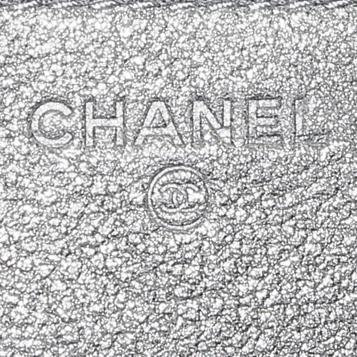 Borsa a tracolla Chanel  Wallet on Chain in pelle trapuntata grigio metallizzato - Detail D3