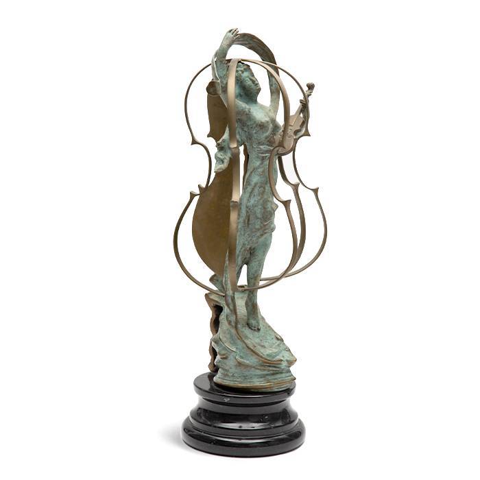 Arman, Sans titre, sculpture, transculpture et coupe en bronze patiné vert et patiné doré, signée et numérotée, de 1996 - 00pp