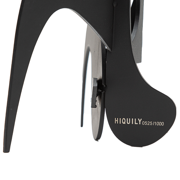 Philippe Hiquily, "Marathonienne", sculpture multiple en fonte de métal peint en noir, signée et numérotée, création de 1981, édition de 2020 - Detail D3