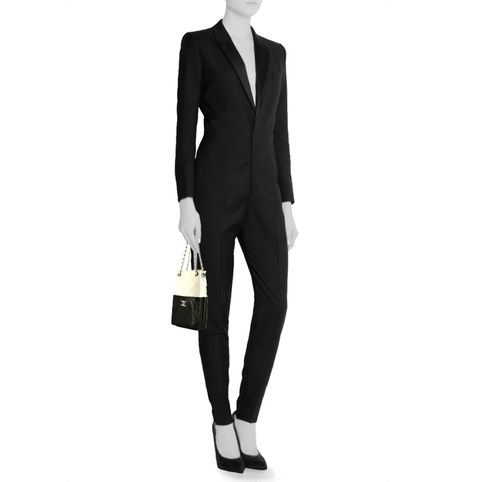 Chanel  Vintage shopping bag  in black and white leather - Detail D1