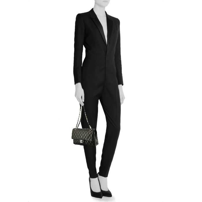 Chanel  Timeless handbag  in black quilted grained leather - Detail D1