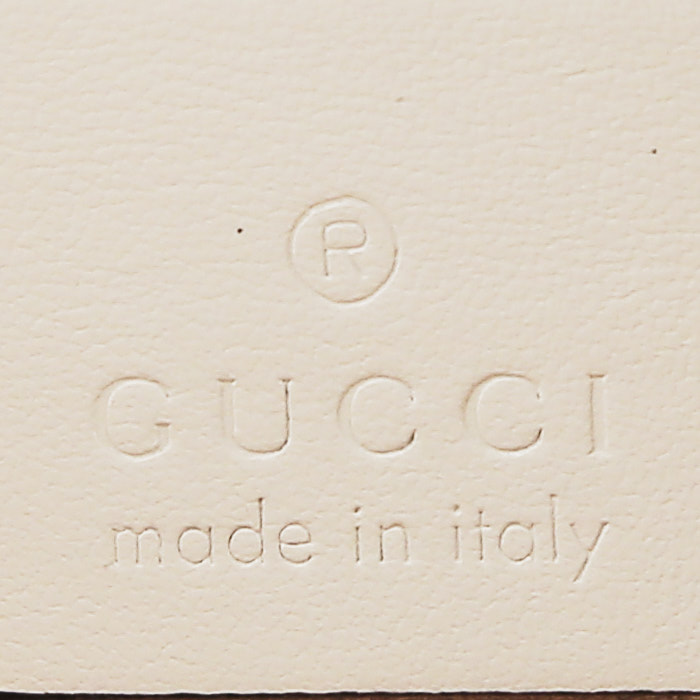 Bolso bandolera Gucci  GG Marmont Camera en cuero blanco - Detail D4