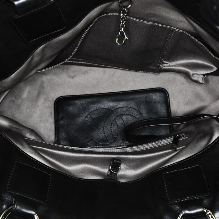 Bolso de mano Chanel  Vintage en cuero negro - Detail D2