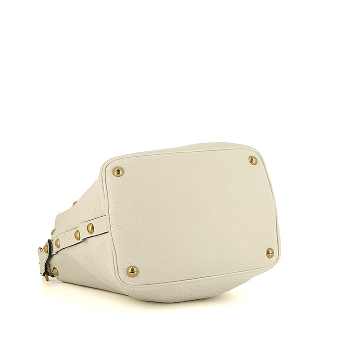 Dior   handbag  in white leather - Detail D4