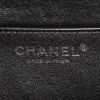 Borsa a tracolla Chanel  Timeless Maxi Jumbo in pelle trapuntata nera - Detail D4 thumbnail