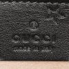 Bolso bandolera Gucci  GG Marmont mini  en cuero acolchado negro - Detail D4 thumbnail
