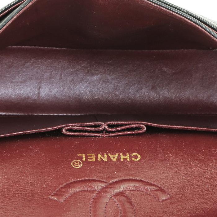 Chanel  Timeless Petit handbag  in black quilted leather - Detail D3