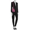 Borsa Hermès  Kelly 28 cm in pelle togo bicolore viola e rosa - Detail D1 thumbnail