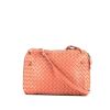 Bottega Veneta  Nodini shoulder bag  in red intrecciato leather - 360 thumbnail