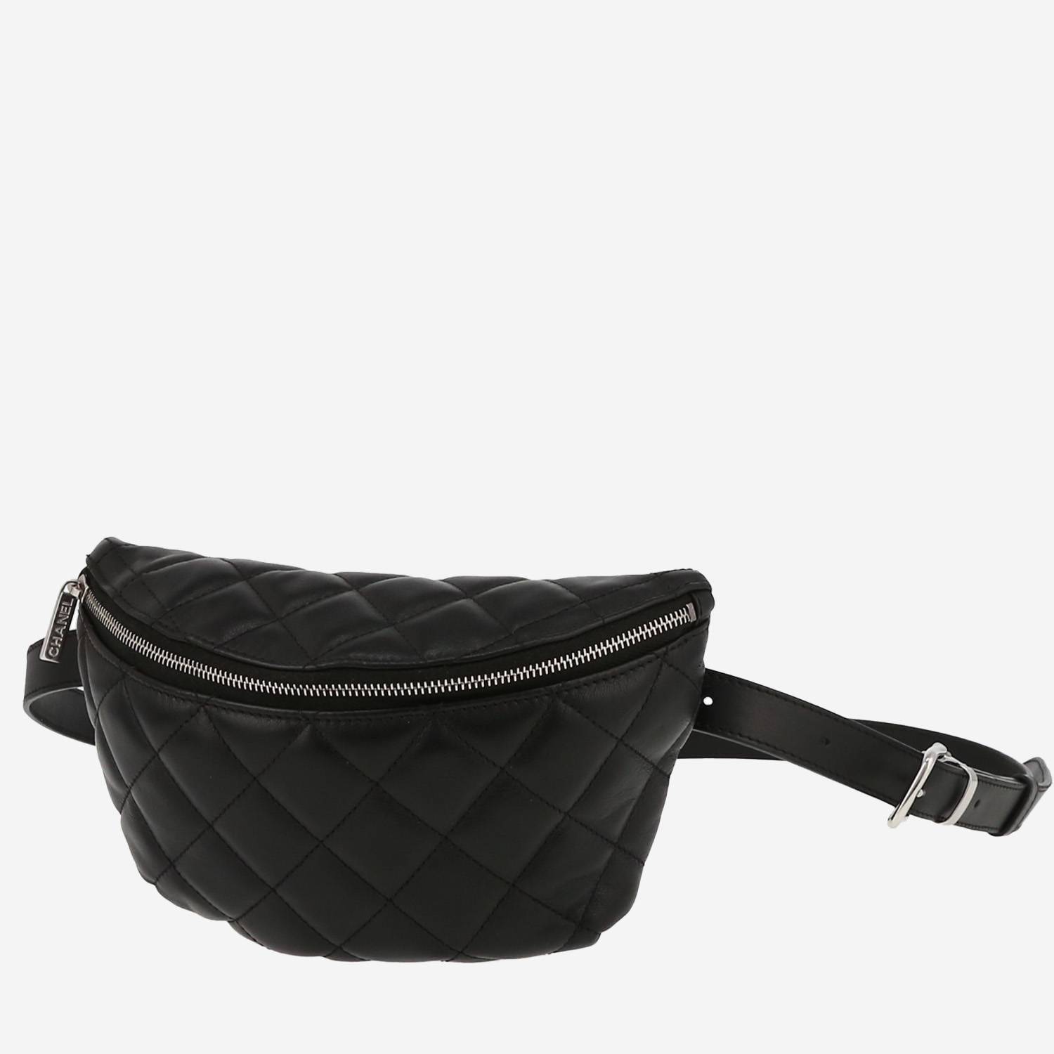 Pochette-ceinture Chanel  Pochette ceinture en cuir matelassé noir
