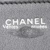 Bolso bandolera Chanel  Wallet on Chain en cuero acolchado con motivos de espigas negro - Detail D3 thumbnail