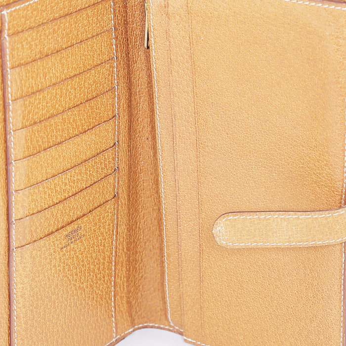 Portafogli Hermès  Cadenas - Wallet in pelle di Pecari gold - Detail D2