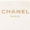 Chanel  Mademoiselle handbag  in white quilted leather - Detail D3 thumbnail