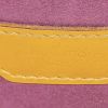Mochila Louis Vuitton  Gobelins - Backpack en cuero Epi amarillo - Detail D3 thumbnail