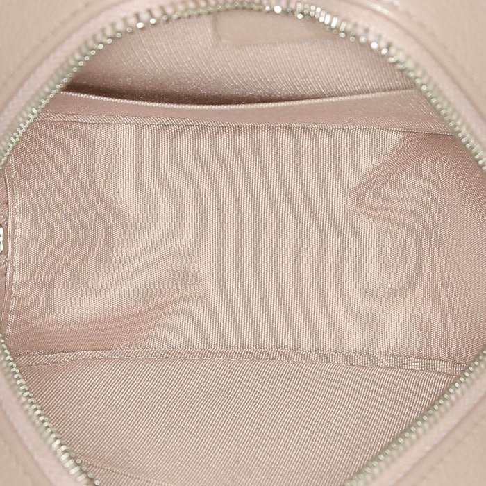 Chanel  Round on Earth clutch  in pink quilted leather - Detail D2