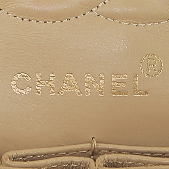 Borsa a tracolla Chanel  Timeless Petit in pelle trapuntata beige - Detail D4