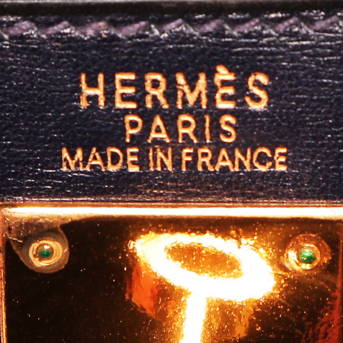 Hermès  Kelly 32 cm handbag  in indigo blue box leather - Detail D4