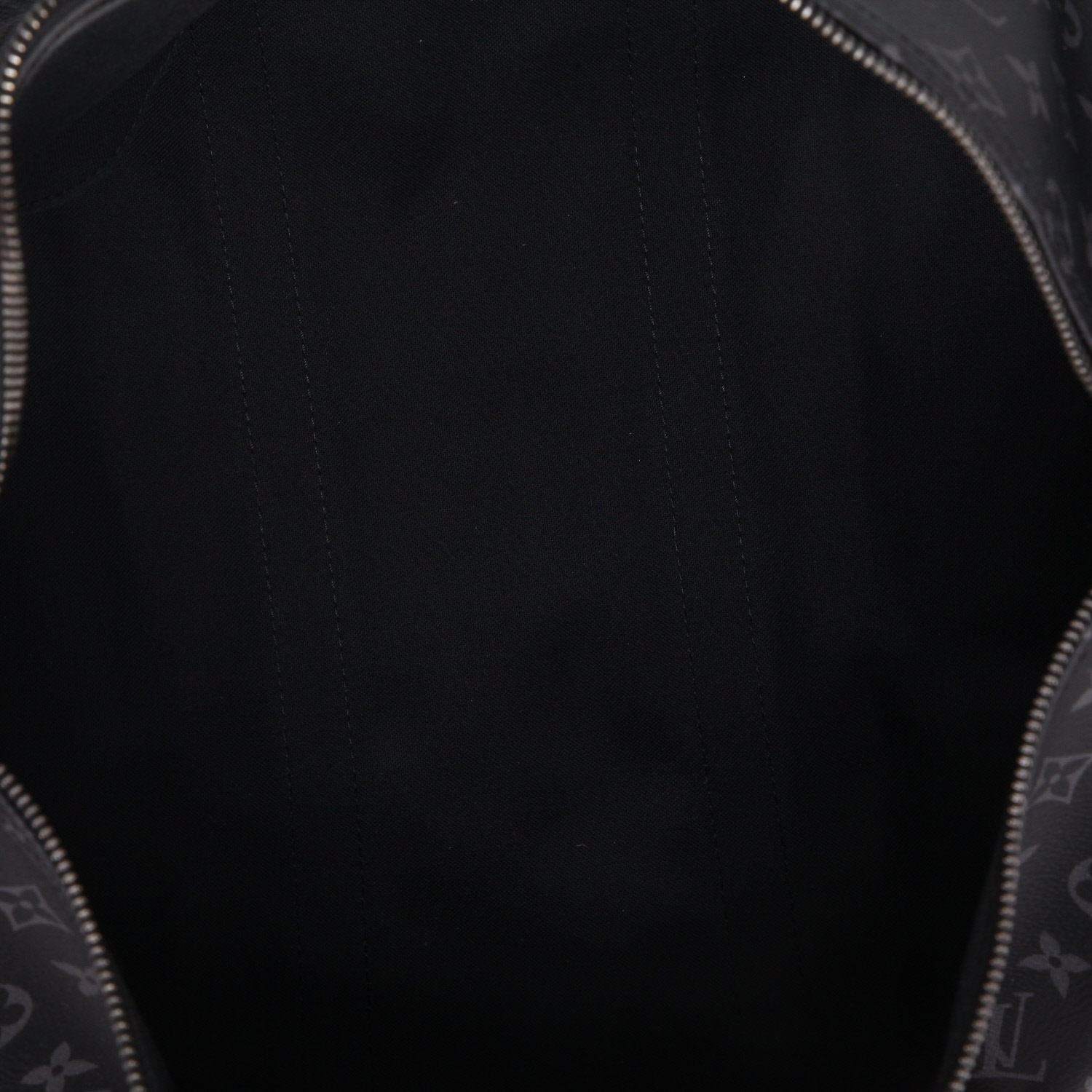 Sac de voyage Louis Vuitton  Keepall 45 en toile monogram grise et cuir noir - Detail D8