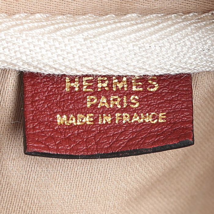 Hermès Victoria travel bag in red H togo leather - Detail D3