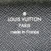 Porta-documentos Louis Vuitton  Robusto en cuero taiga negro - Detail D3 thumbnail