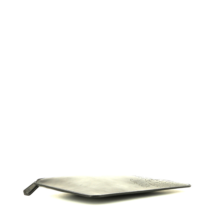 Bolsito de mano Berluti   en cuero liso azul oscuro - Detail D4