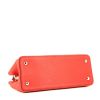Louis Vuitton  Capucines handbag  in red grained leather - Detail D4 thumbnail