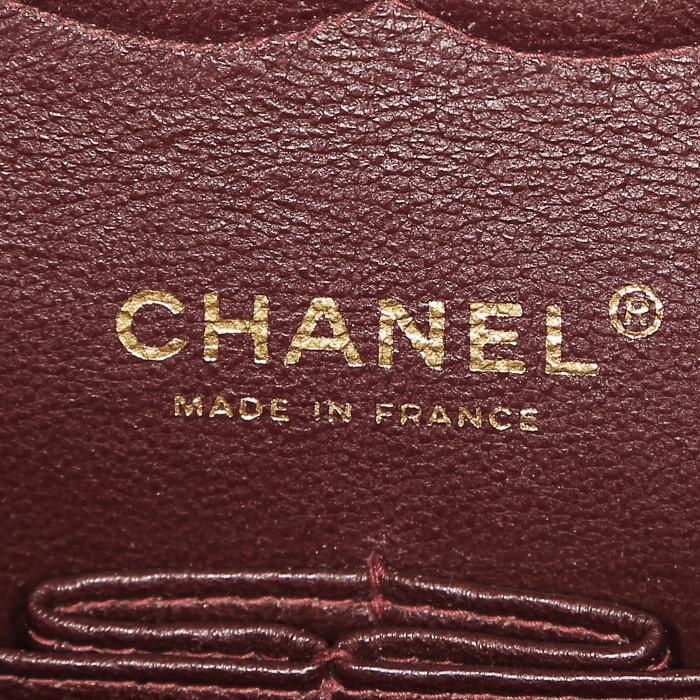 Sac à main Chanel  Timeless Classic en cuir matelassé noir - Detail D4