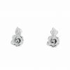 Paire de boucles d'oreilles Dior Rose Dior Bagatelle moyen modèle en or blanc et diamants - 360 thumbnail