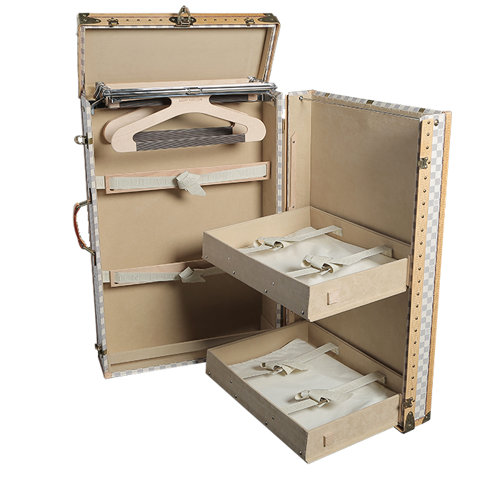 Louis Vuitton   trunk  in azur damier canvas  and natural leather - Detail D1