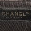 Chanel   handbag  in black quilted grained leather - Detail D3 thumbnail