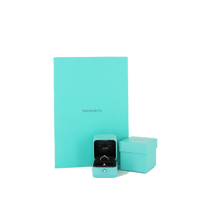 Tiffany & Co Harmony solitaire ring in platinium and in diamond (0.21 carat) - Detail D2