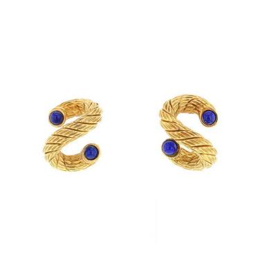 Weingrill Vintage earrings for non pierced ears in yellow gold and lapis-lazuli