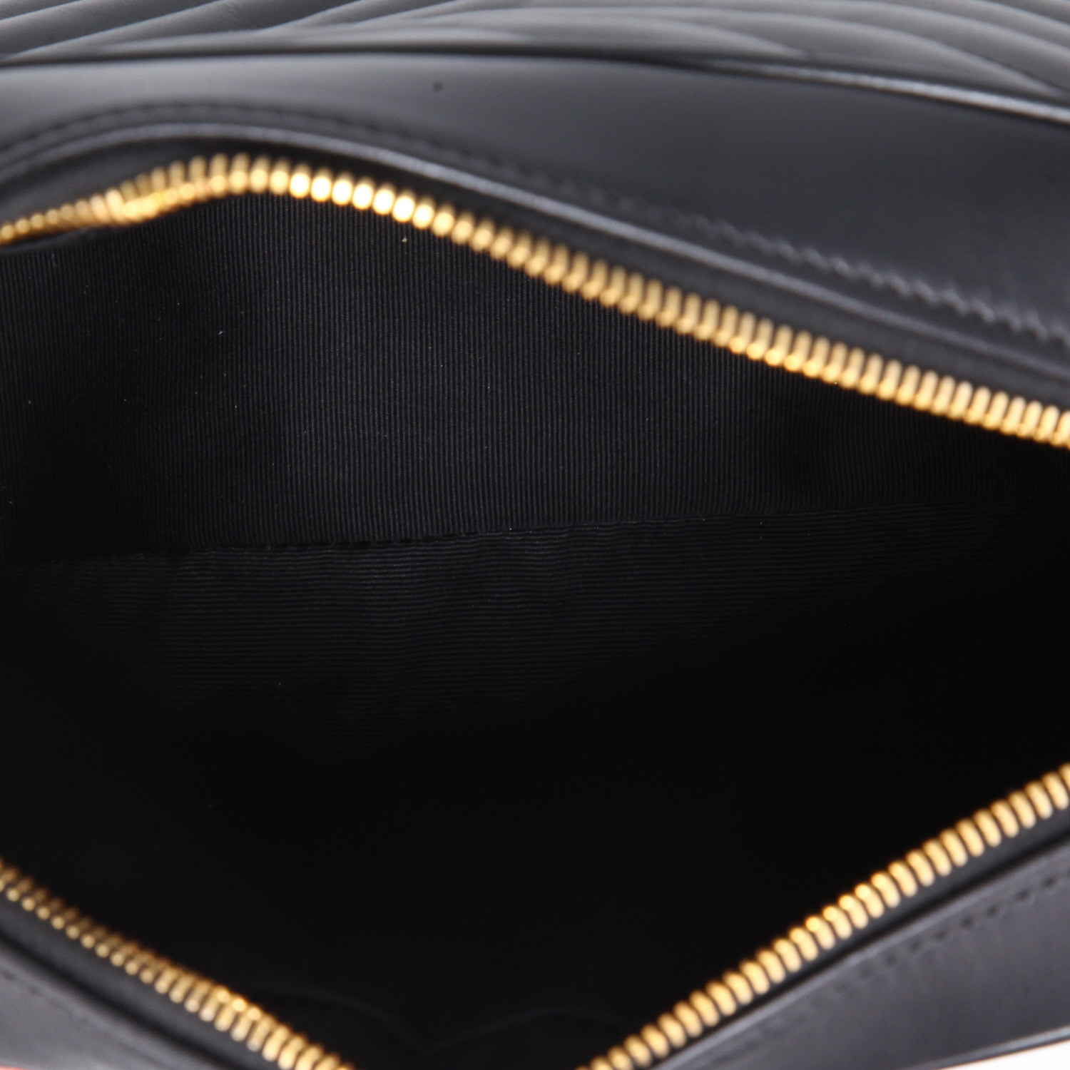 Borsa a tracolla Saint Laurent  Lou Sac Caméra in pelle trapuntata nera - Detail D8