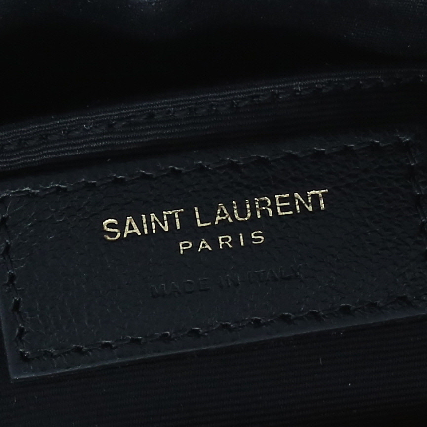 Saint Laurent  Lou Sac Caméra shoulder bag  in black quilted leather - Detail D9